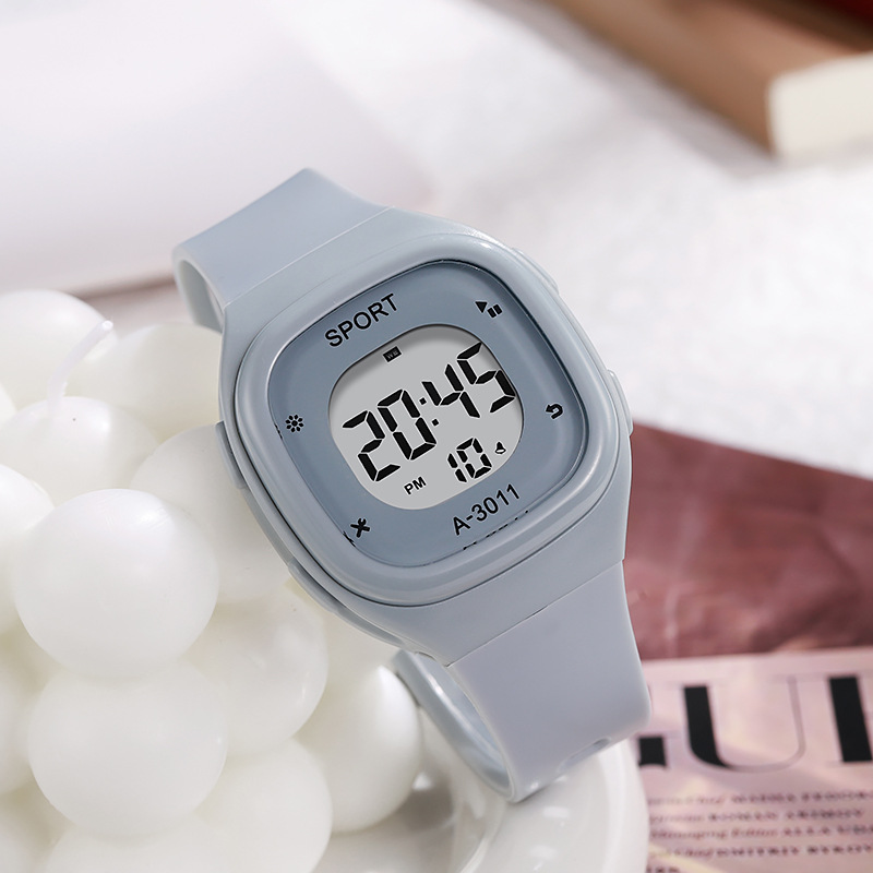 Elektroniczny zegarek, zegarek – Tide Watch Surf recenzja i cena